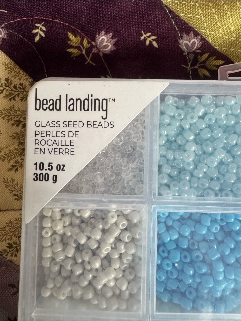 Bead Landing Glass Seed Bead Pack - Blue & White Mix